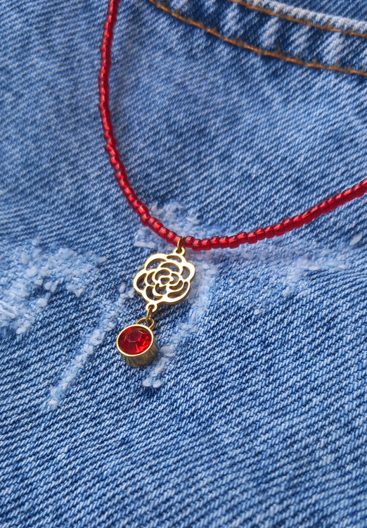 گردنبند زنانه گل رز قرمز