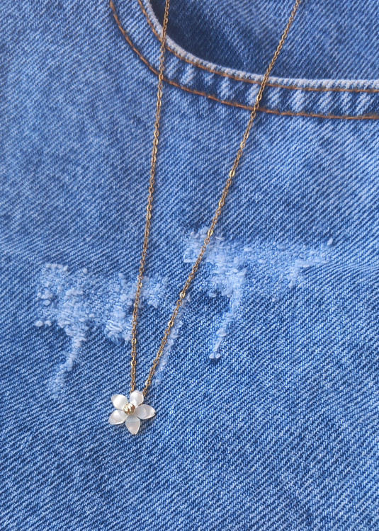 گردنبند زنانه گل صدفی با زنجیر استیل مشابه طلا