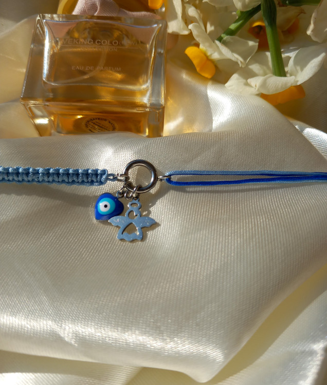 دستبند زنانه استیل با بند آبی کاربنی مدل فرشته