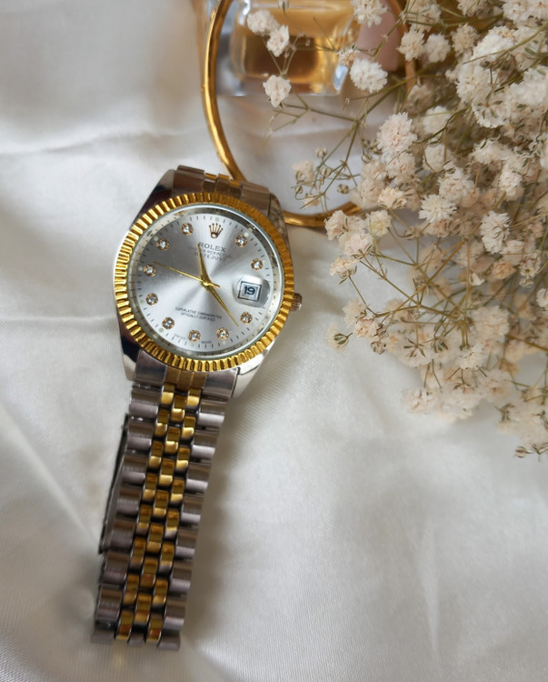 ساعت مردانه استیل نقرهای طلایی