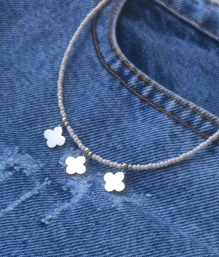 گردنبند زنانه منجوقی سفید ونکلیف