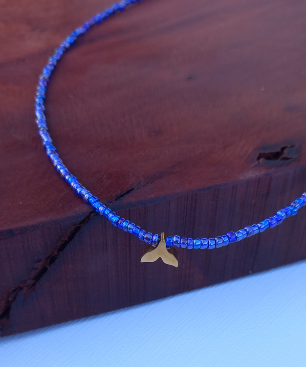 گردنبند منجوقی آبی دم وال