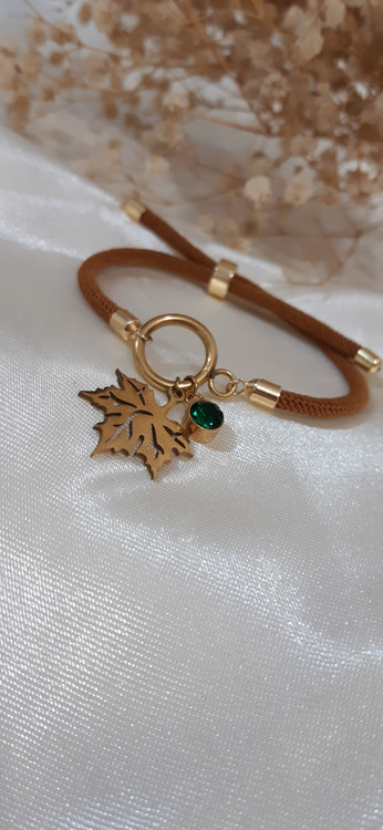 دستبند زنانه مارشال قهوهای با پلاک استیل پاییز