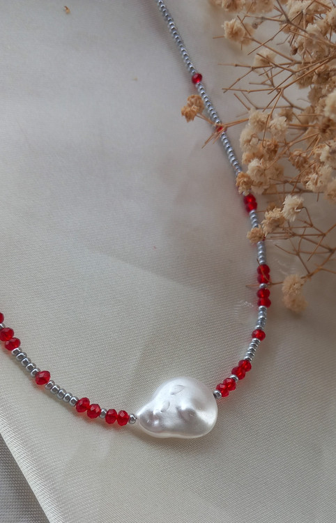 گردنبند زنانه مرواریدی قرمز و نقره ای