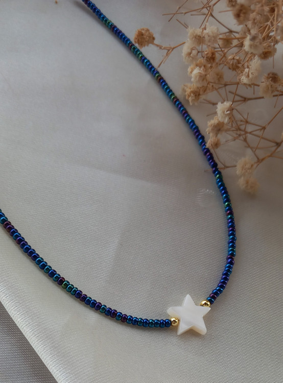 گردنبند زنانه ستاره با منجوق سرمه ای