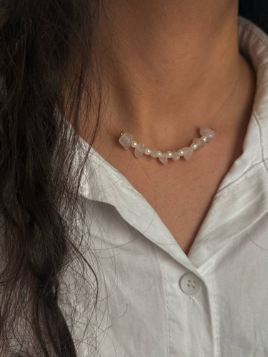 گردنبند سنگ طبیعی رزکوارتز و مروارید