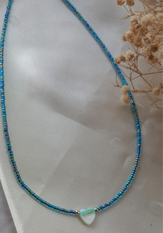 گردنبند مینیمال قلبی به رنگ آبی