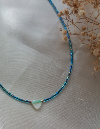 گردنبند زنانه آبی با قلب صدفی