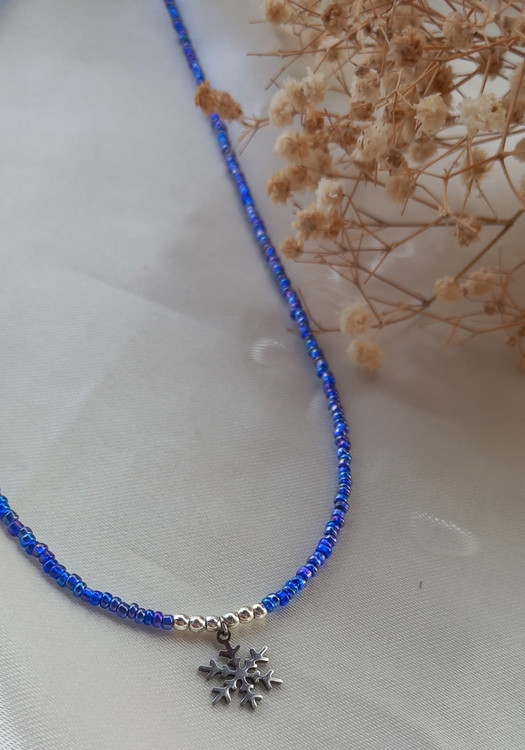 گردنبند برف با منجوق آبی