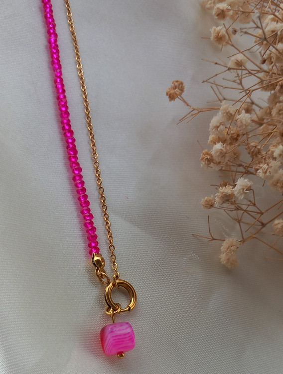 گردنبند عقیق صورتی