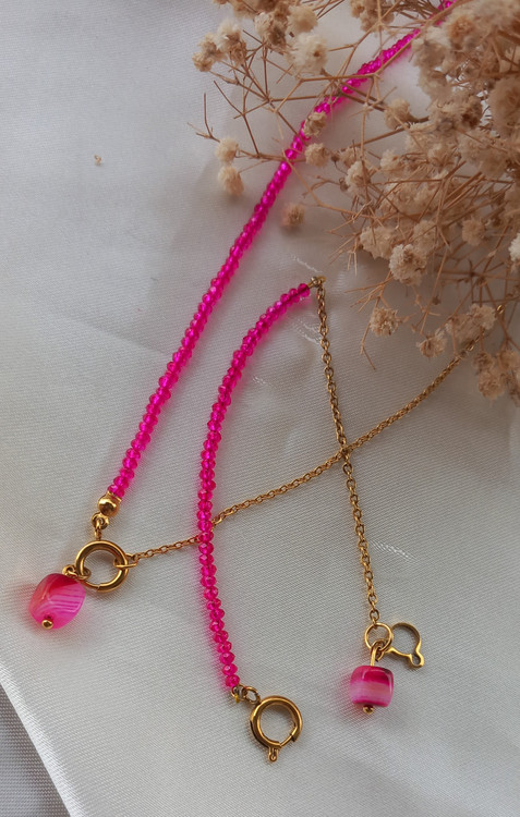 گردنبند صورتی