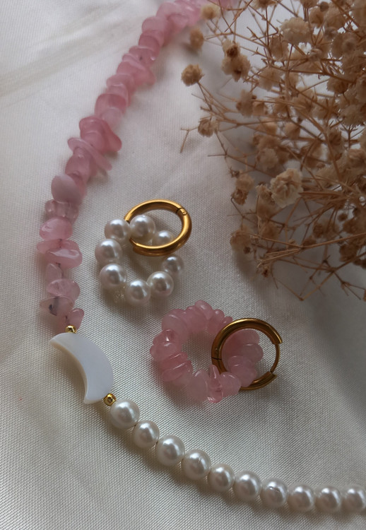 گردنبند زنانه سنگ طبیعی رزکواتز