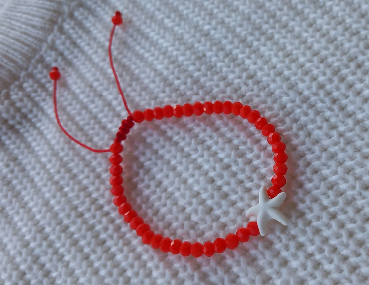 دستبند کریستالی قرمز مدل ستاره دریایی