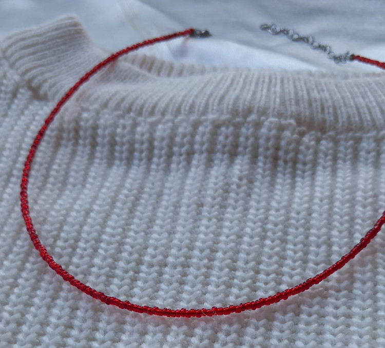 گردنبند قرمز منجوقی ساه برای یلدا