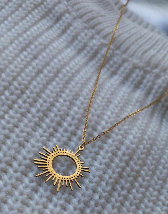 گردنبند زنانه استیل رنگ ثابت خورشید