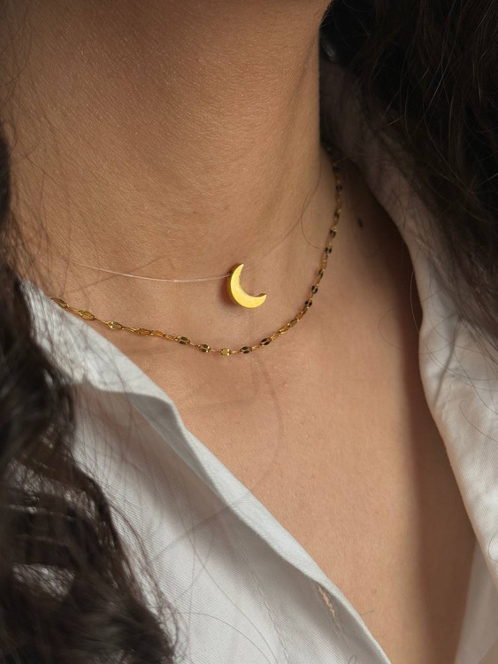 گردنبند ماه طلایی مشابه طلا