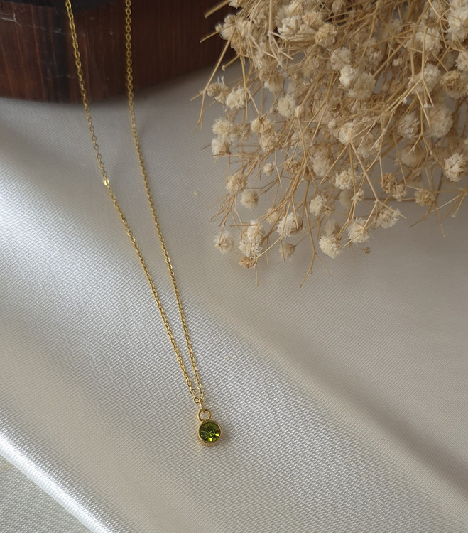 گردنبند زنانه استیل طلایی با پلاک نگین سبز