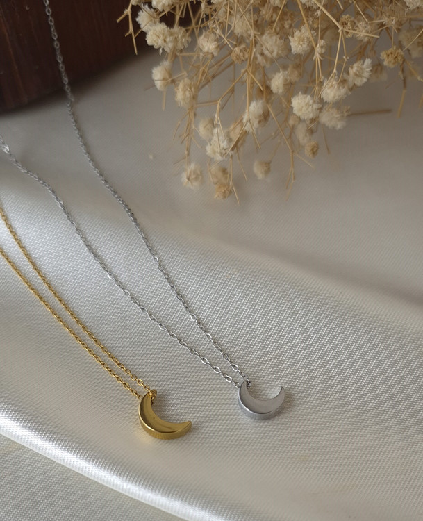 گردنبند استیل ماه