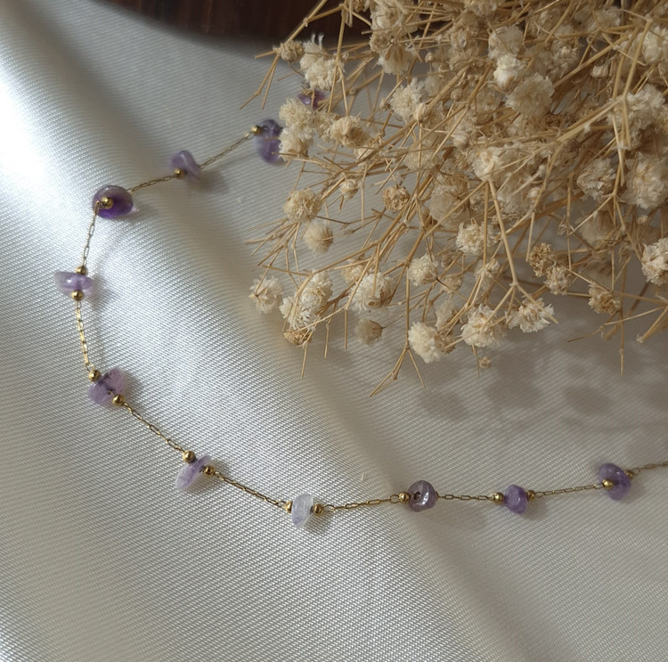 دستبند زنانه امیتیست طبیعی دفرمه با زنجیر استیل