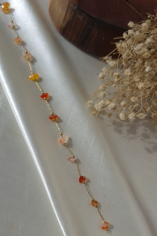 دستبند زنجیر استیل طلایی با سنگ طبیعی عقیق قرمز