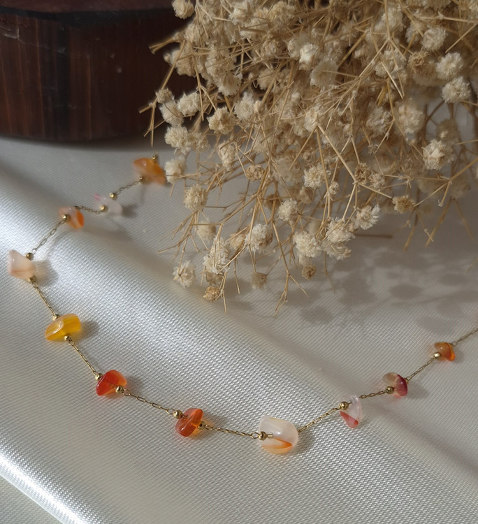 دستبند زنانه عقیق طبیعی با زنجیر استیل