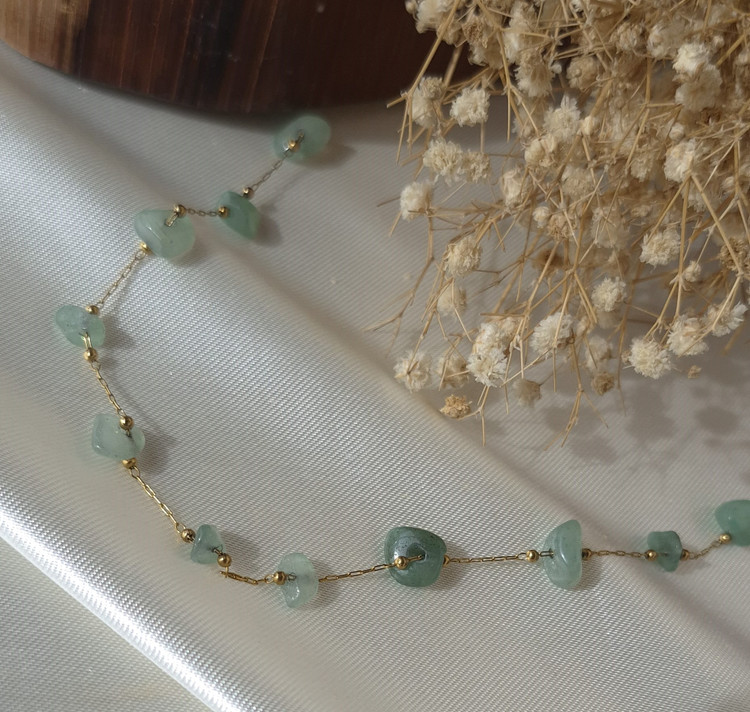 دستبند زنانه سنگ طبیعی اونتورین سبز