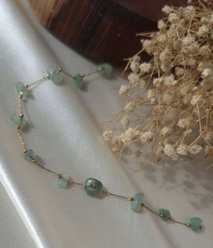 دستبند زنجیر استیل طلایی با سنگ طبیعی اونتورین سبز