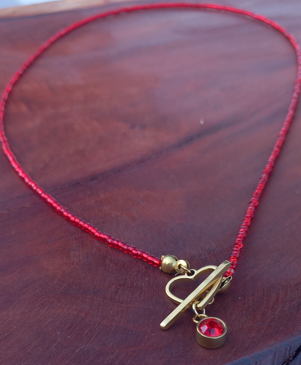 گردنبند زنانه منجوقی قرمز رنگ ثابت با قفل T