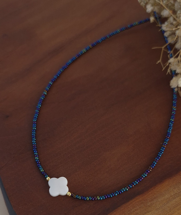 گردنبند تابستونی رنگی با پلاک ونکلیف