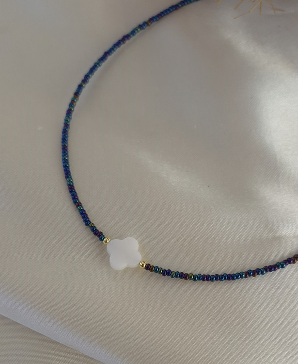 گردنبند ساحلی آبی