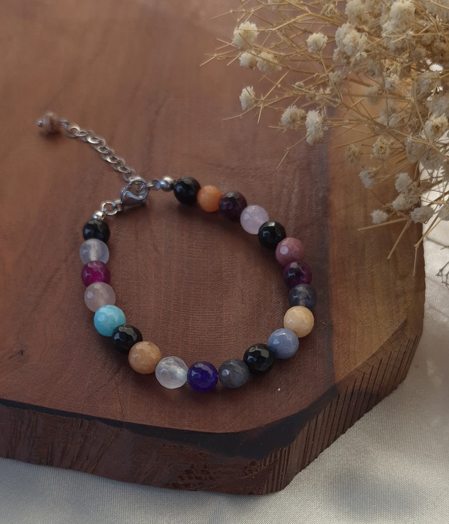 دستبند عقیق با رنگ های مختلف