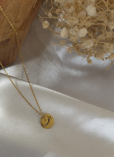 گردنبند حرف الف